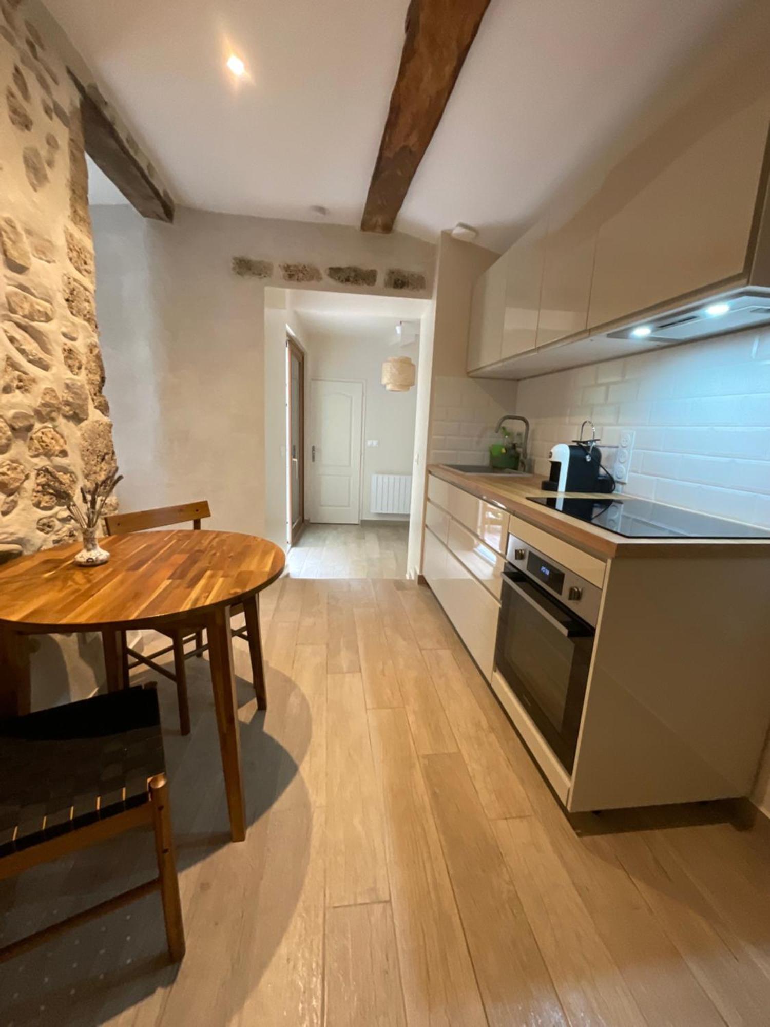 Zofia Appartements - Appartement Avec Cour Privee #1 Мустье-Сент-Мари Экстерьер фото